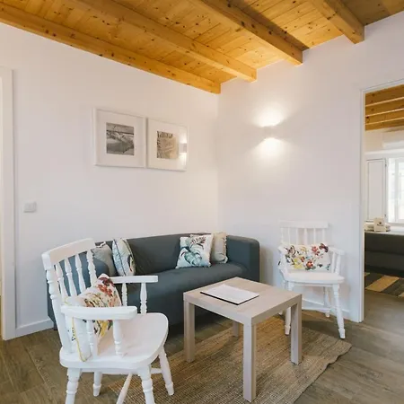 61 - Lusiadas Ii شقة