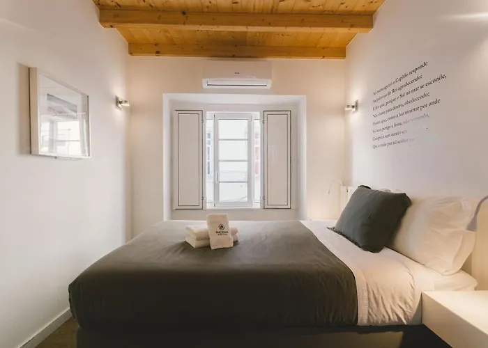 61 - Lusiadas Ii * Пениши